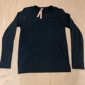 Lululemon relaxed swiftly tech